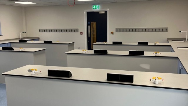 New Science Lab ECP - Ouesdale School - Transformation
