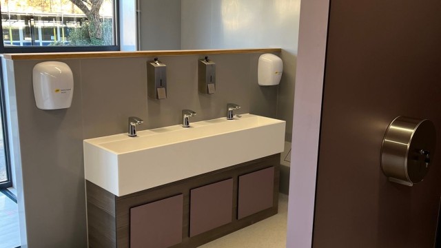 Toilets ECP - Ouesdale School - Transformation