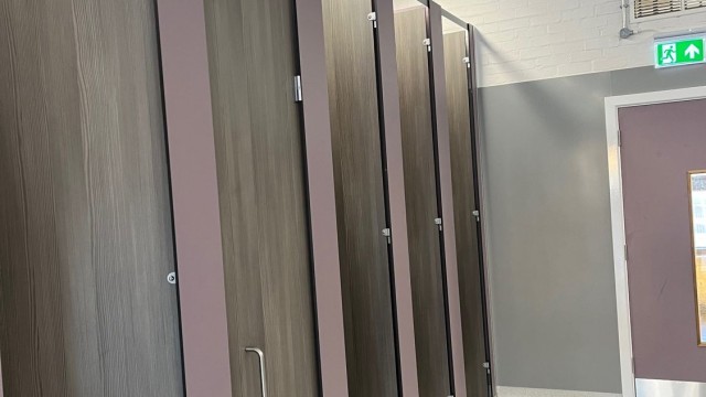 Toilets Interior View ECP - Ouesdale School - Transformation